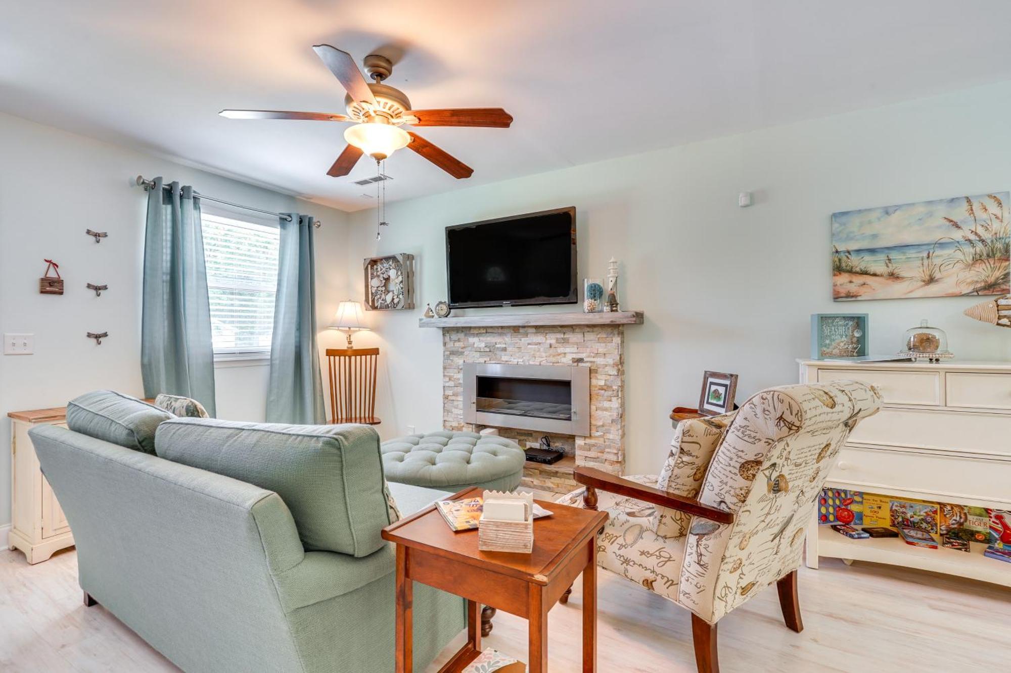 Cozy Goose Creek Escape With Patio And Grill Villa Exterior photo